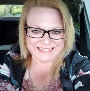 Meet your Posher, Candy